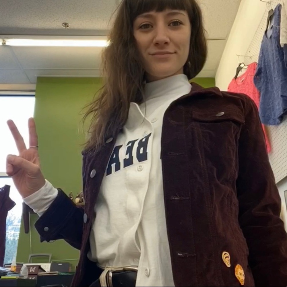 Meet your Posher, Olivia